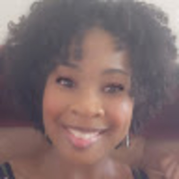 Meet your Posher, Lakendra - Picture 1 of 1